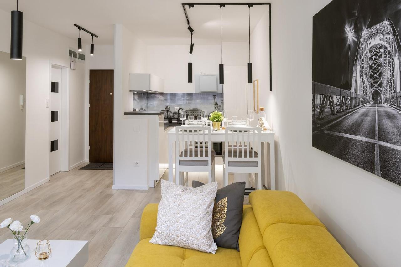 Divat - Smart Homes * Győr
